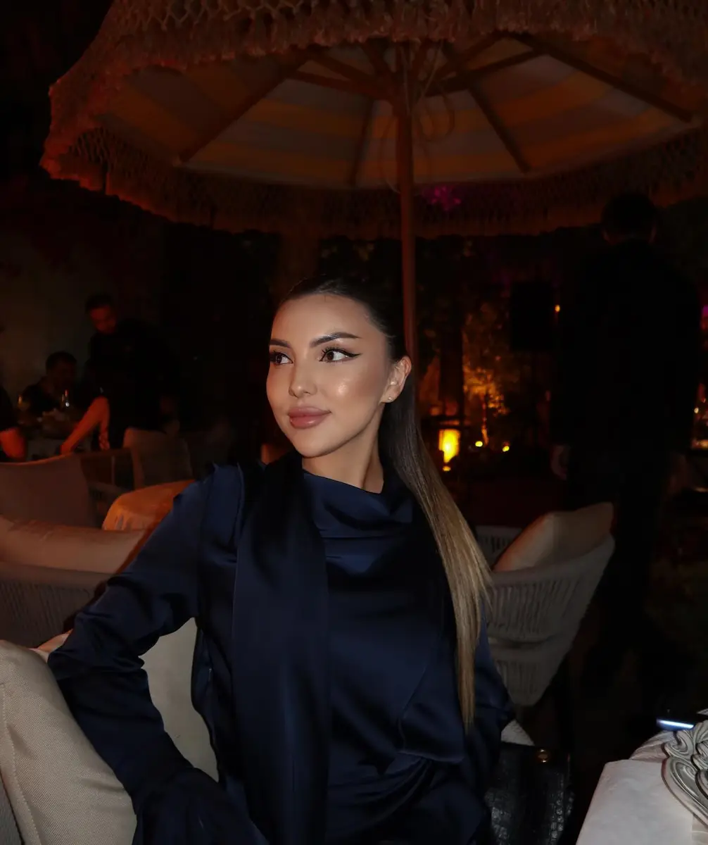 Akerke escort in Hong Kong