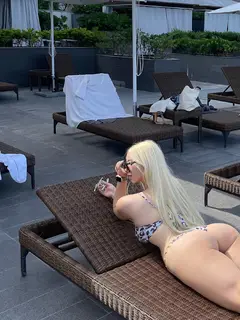 Hana escort in Hong Kong