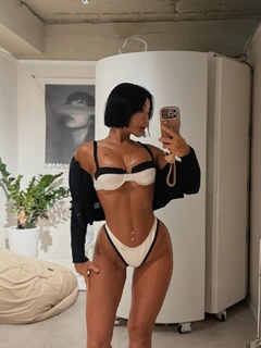 Laila escort in Hong Kong