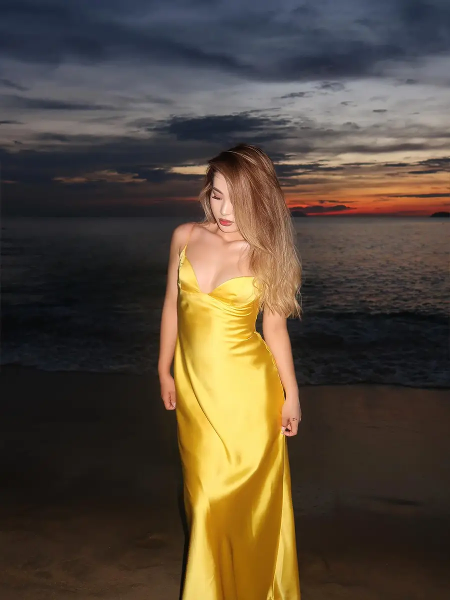 Magdalena escort in Hong Kong