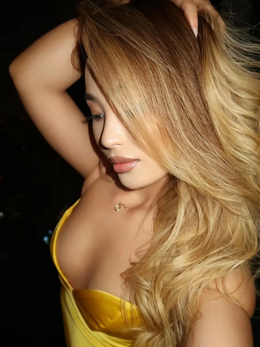 Magdalena escort in Hong Kong