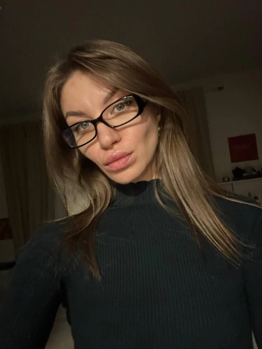 Nastya escort in Hong Kong