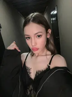 Olya escort in Hong Kong