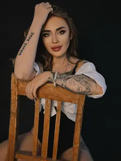 Rimma escort in Hong Kong