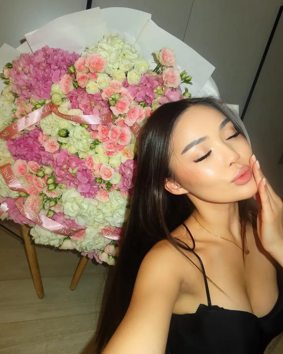 Samal escort in Hong Kong