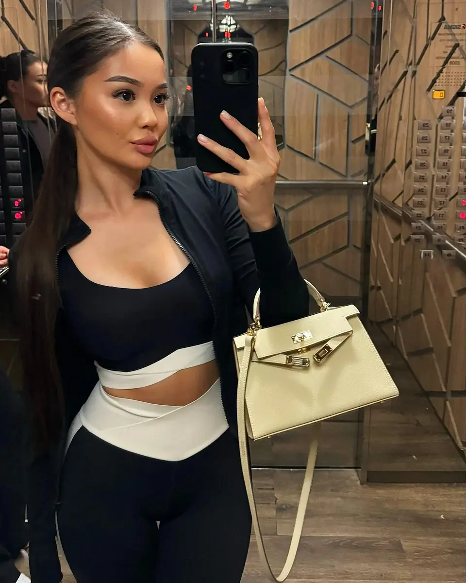 Samal escort in Hong Kong