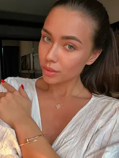 Theresa escort in Hong Kong